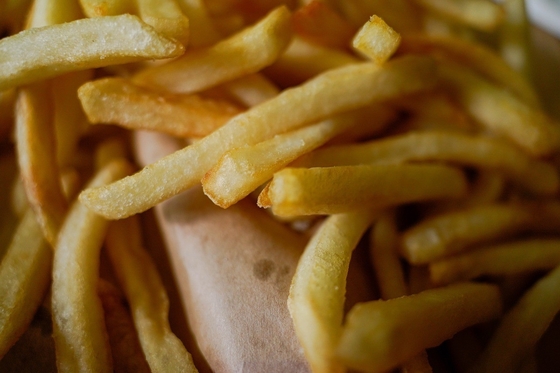 Máquina de fritura a gás de cozimento consistente e rápida com EPS 405X241X204mm Tamanho