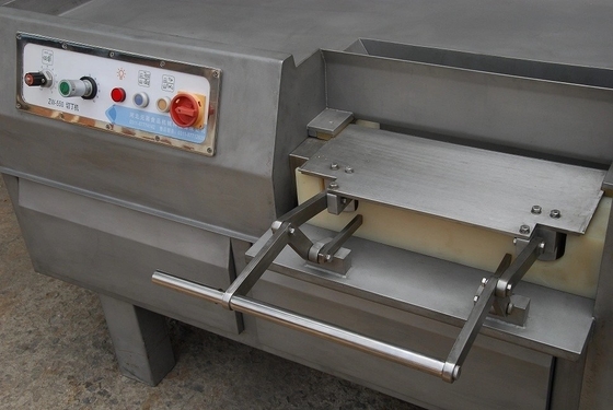 Máquina de corte automática de carne para processamento térmico 1480x800x980mm