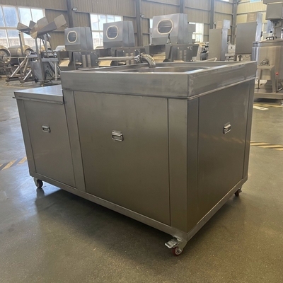 Equipamento de recheio de salsichas para transformação de carne com peças duráveis e volume de colchão de 160L