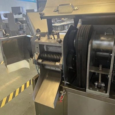 Máquina de corte de tiras de carne industrial congelada de 3 kW personalizada para processamento uniforme de carne