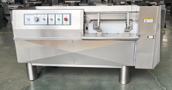 Máquina de corte de carne de frango desossada para processamento de 500 kg em processamento térmico